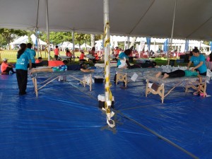 honolulu marathon at kentetsu tent